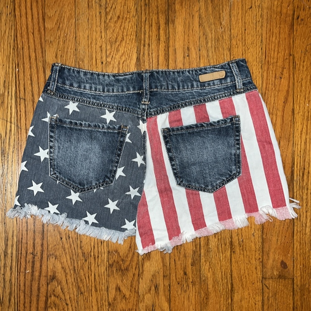 TRUE CRAFT Americana patriotic flag denim jean shorts size 7 - Picture 4 of 9